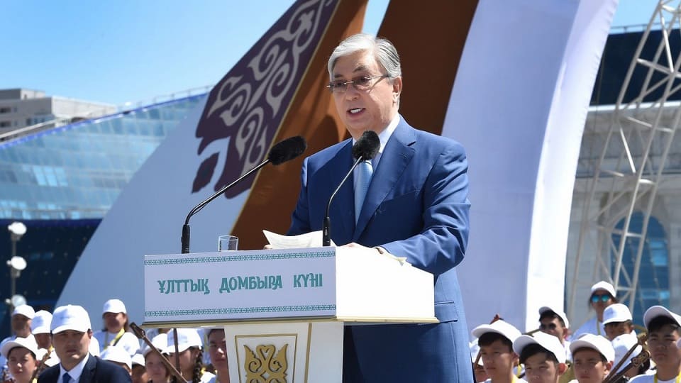 Ang Presidente Kazakhstan mipirma sa TPNW